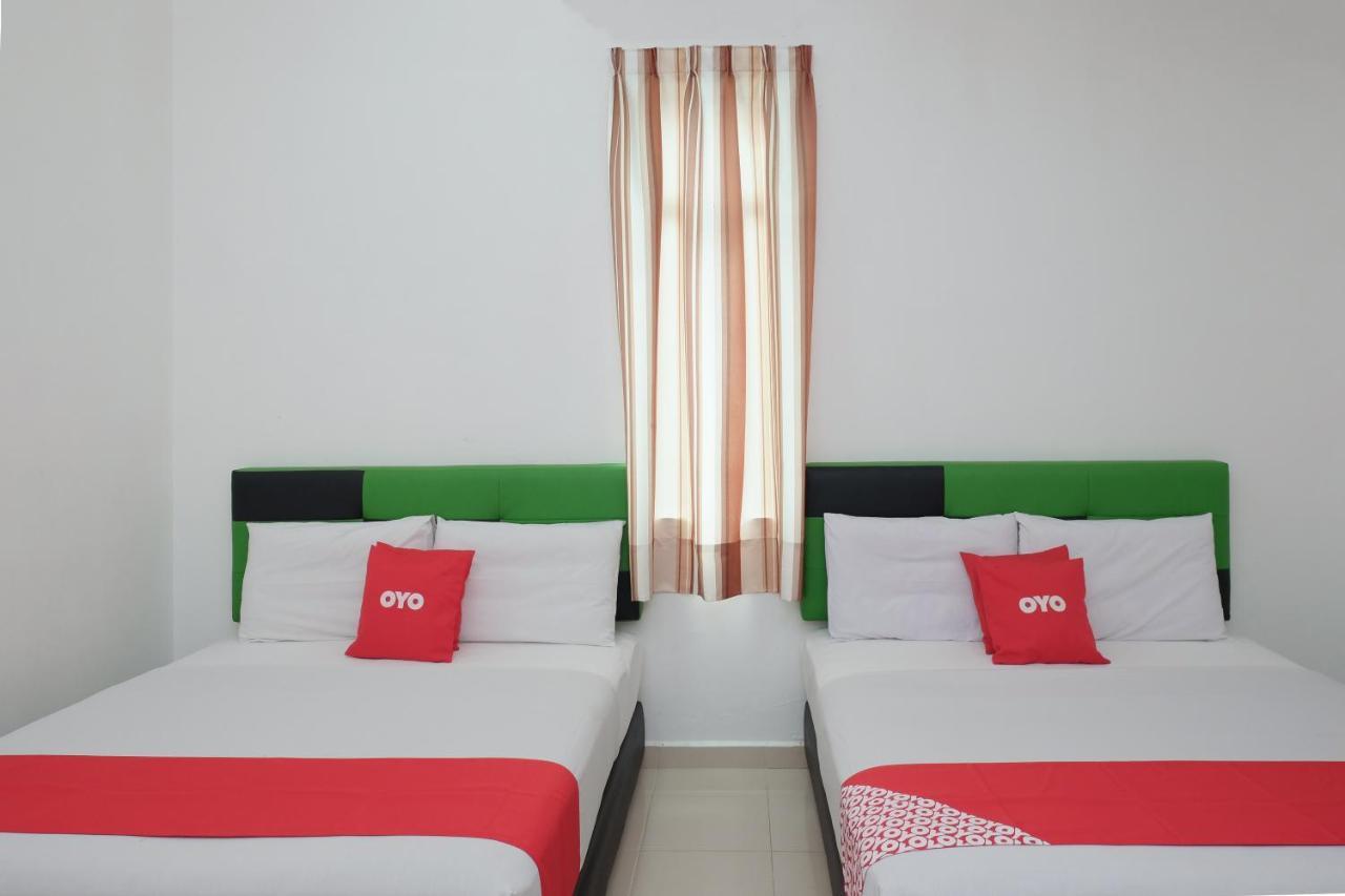 Oyo 90005 Dc Villa Guest House Kuala Rompin Εξωτερικό φωτογραφία