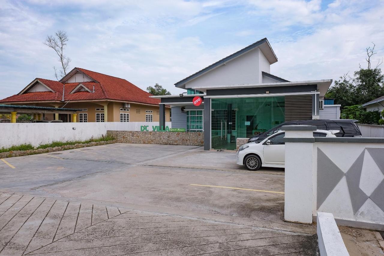 Oyo 90005 Dc Villa Guest House Kuala Rompin Εξωτερικό φωτογραφία