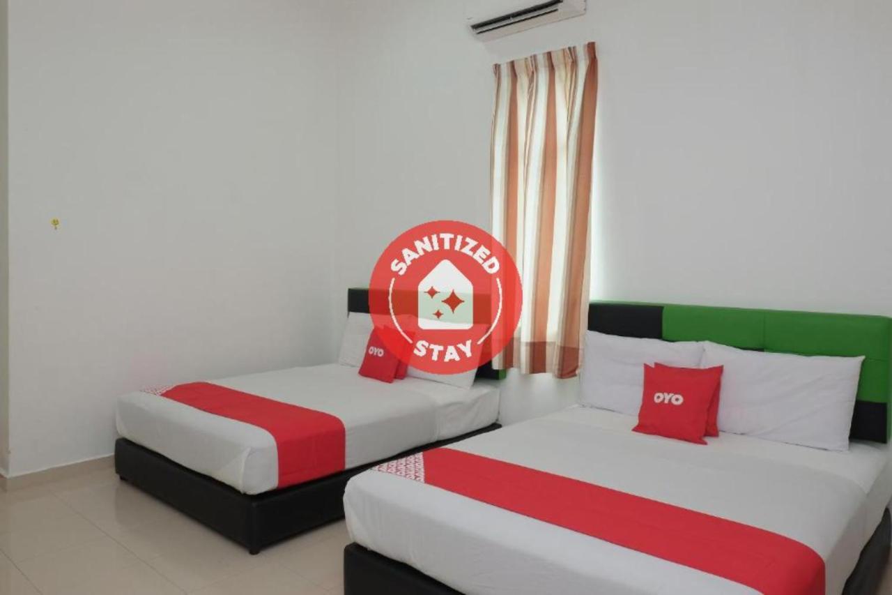 Oyo 90005 Dc Villa Guest House Kuala Rompin Εξωτερικό φωτογραφία