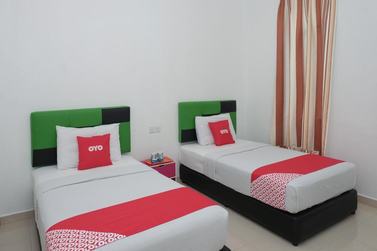 Oyo 90005 Dc Villa Guest House Kuala Rompin Εξωτερικό φωτογραφία
