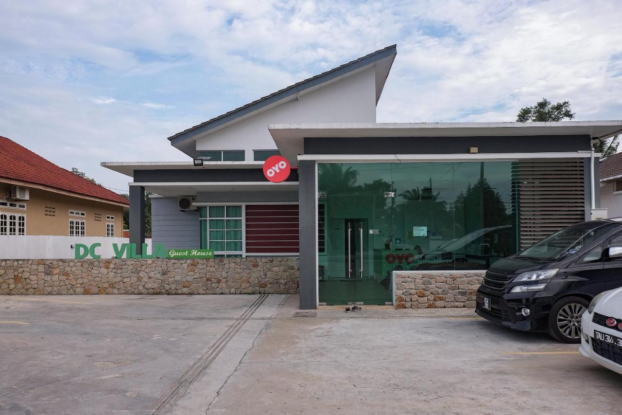 Oyo 90005 Dc Villa Guest House Kuala Rompin Εξωτερικό φωτογραφία