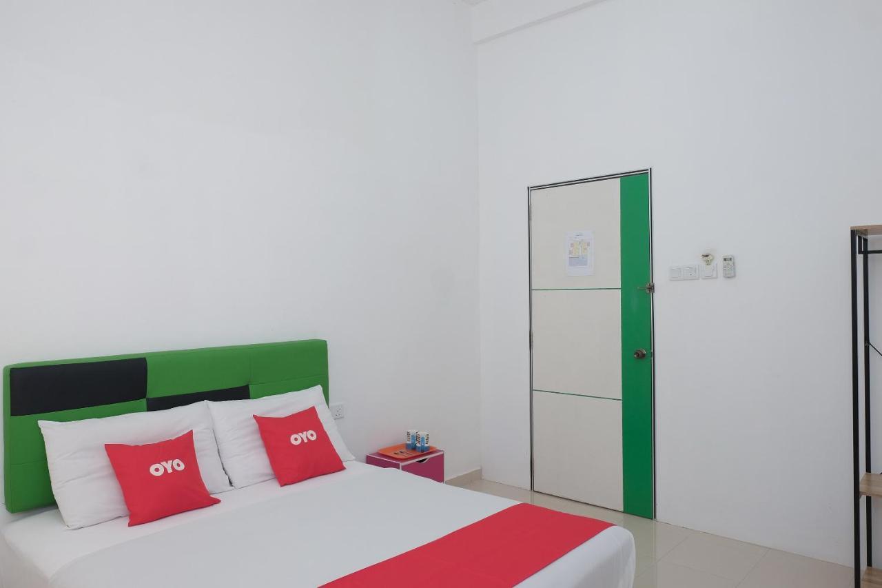 Oyo 90005 Dc Villa Guest House Kuala Rompin Εξωτερικό φωτογραφία
