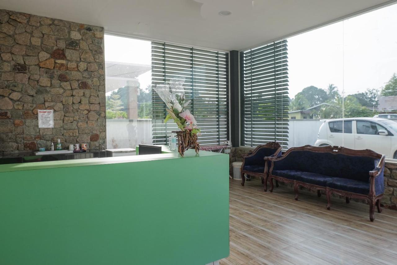Oyo 90005 Dc Villa Guest House Kuala Rompin Εξωτερικό φωτογραφία