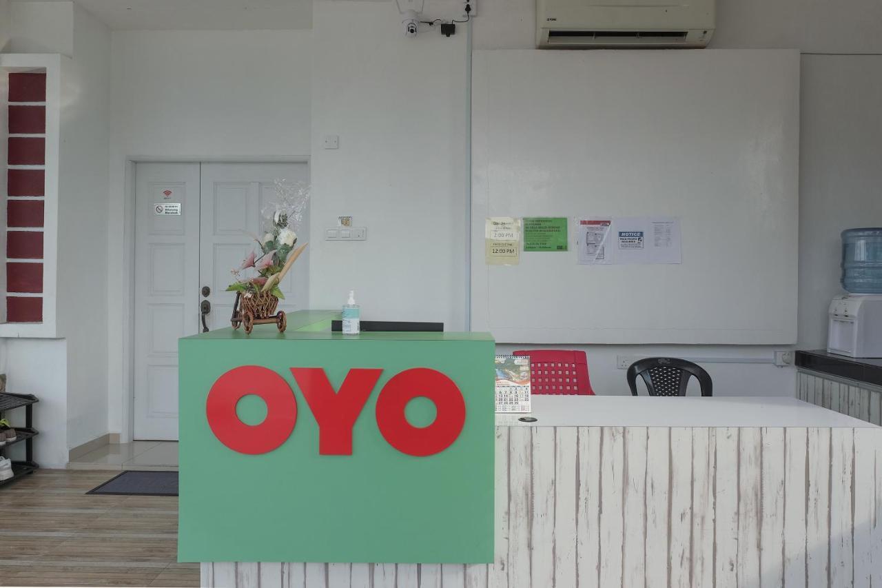 Oyo 90005 Dc Villa Guest House Kuala Rompin Εξωτερικό φωτογραφία
